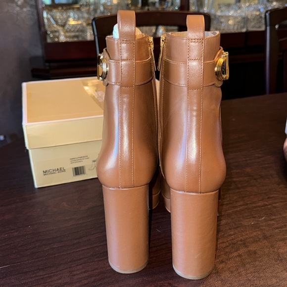 Michael Kors Parker Platform Bootie - Picture 8 of 16